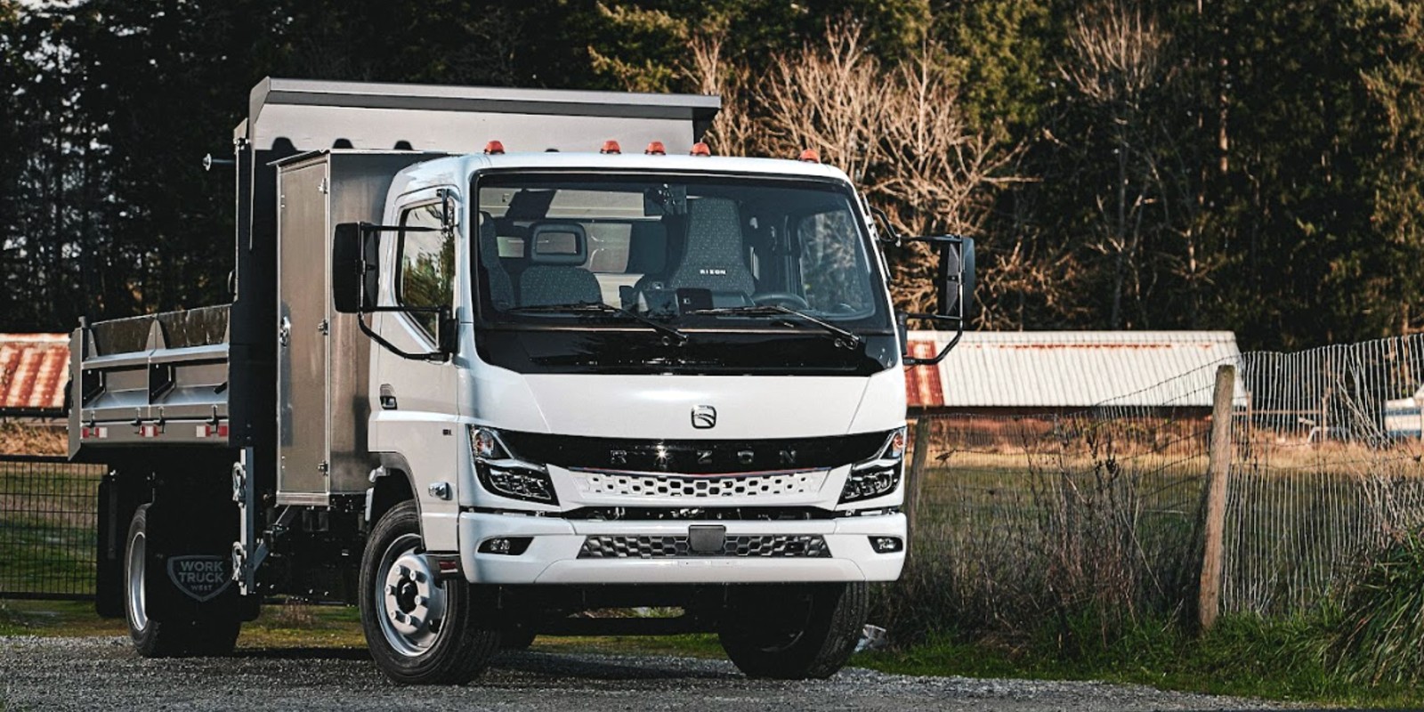 RIZON class 4 medium duty electric dump truck